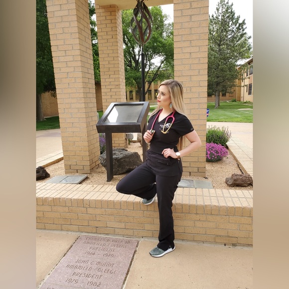 Meet your Posher, Brie - Picture 6 of 8